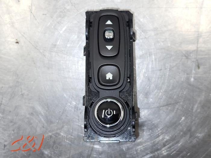 Commande ordinateur de bord d'un Renault Trafic, Renault, -, 3 mois de garantie, Utilisé