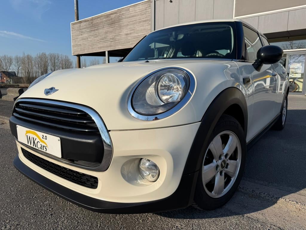 Mini One 1.2 benzine in 5 deurs slechts 69.000km, 4 zetels, Stof, 1198 cc, Bedrijf