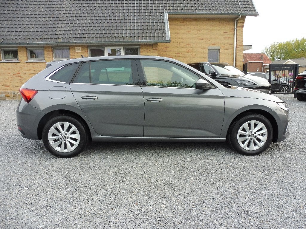 SKODA SCALA 1,0TSI 116pk/automaat/17000km/bj 2025, Autos, Argent ou Gris, Euro 6, Entreprise, Garantie prolongée