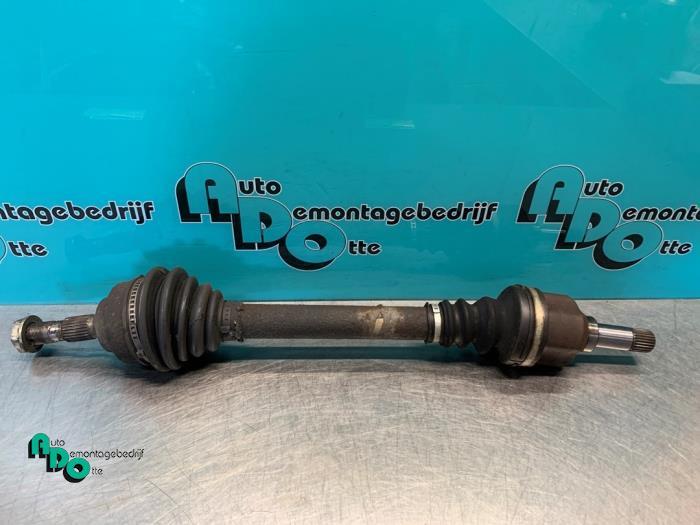 Aandrijfas links-voor van een Citroen C5 (C5 04-), Gebruikt, -, Ophalen of Verzenden, -