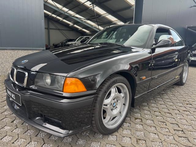 BMW M3 3,2 Evo - Handgeschakeld - OLDTIMER !, Auto's, Achterwielaandrijving, Zwart, Zwart, Bedrijf