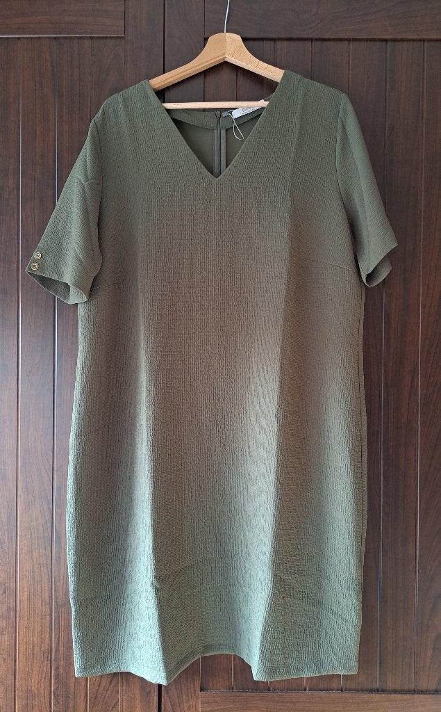 Nieuwe jurk van Luna's in maat L, Vêtements | Femmes, Robes, Vert, Longueur genou, Envoi, Taille 42/44 (L)