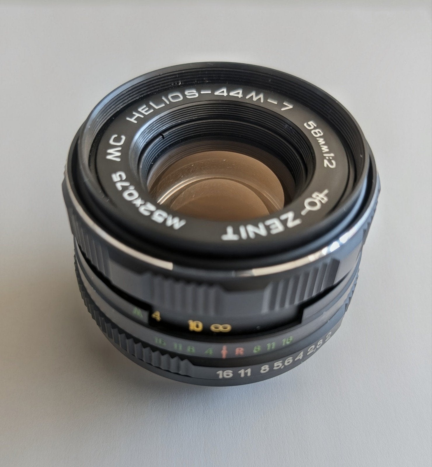Helios 44M-7 58mm f/2 M42-vatting - Uitstekende Staat, Audio, Tv en Foto, Ophalen of Verzenden, Zo goed als nieuw, Standaardlens