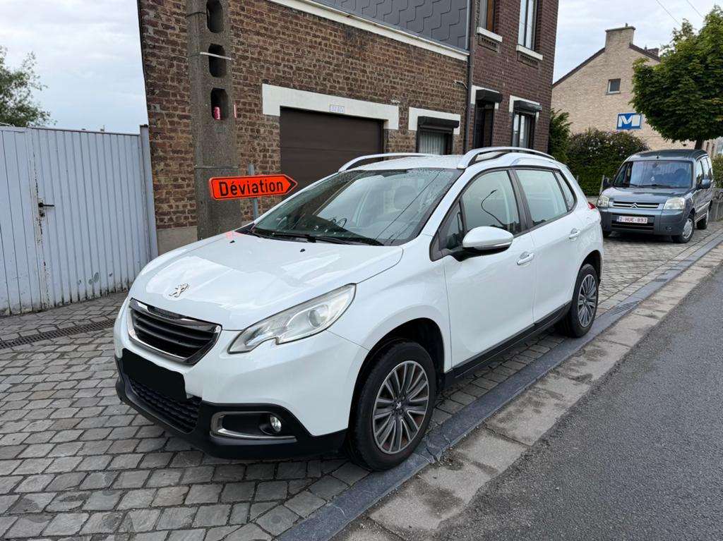 Peugeot 2008 1.2 essence, Auto's, Peugeot, Euro 5, Zwart, Wit, 5 deurs