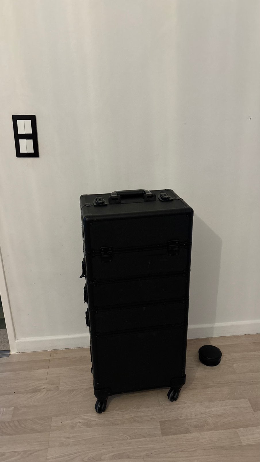 Professionele Make-up Trolley op Wieltjes – Zwart, Ophalen, Zo goed als nieuw