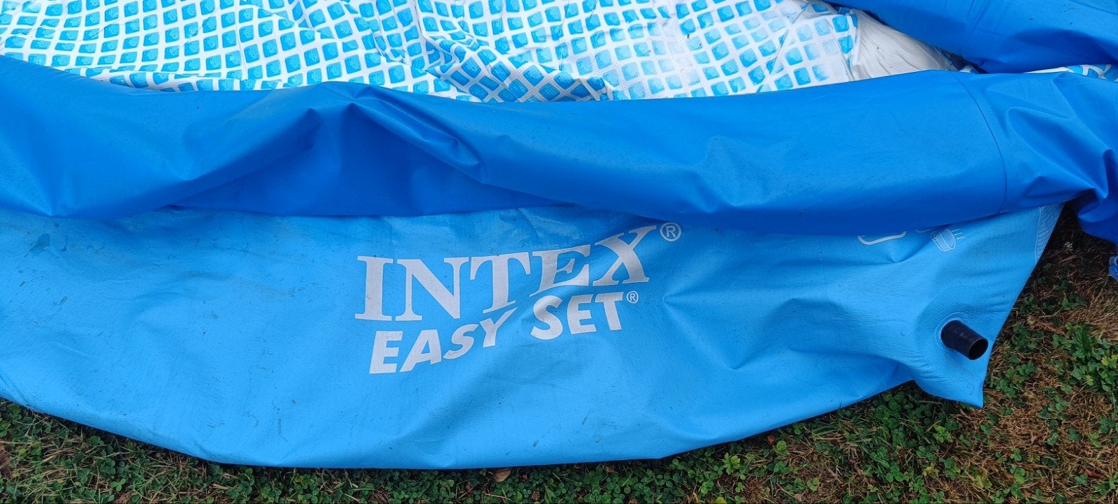 gratis zwembad Intex +55 tegels bescherming, Ophalen, Gebruikt, Opblaaszwembad, Rond