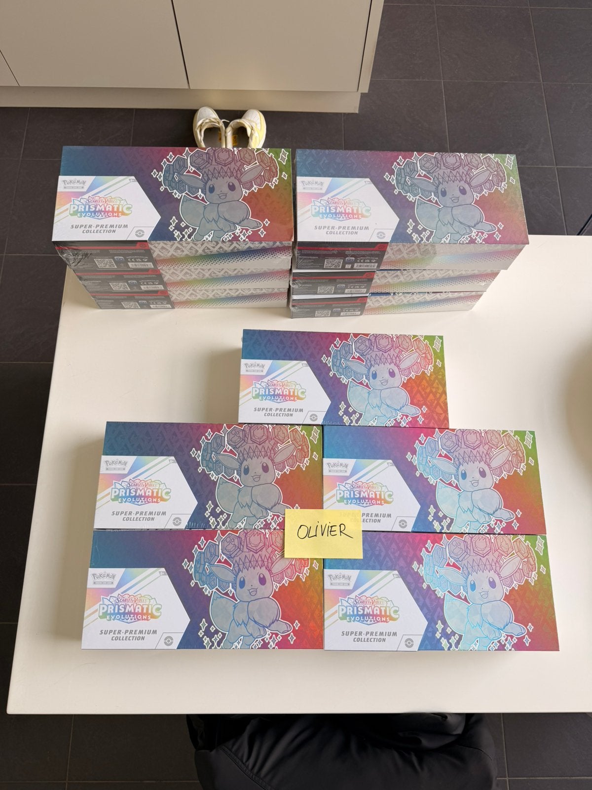 Prismatic Evolutions SPC (dozen met deukjes goedkoper!!), Hobby & Loisirs créatifs, Enlèvement ou Envoi, Neuf