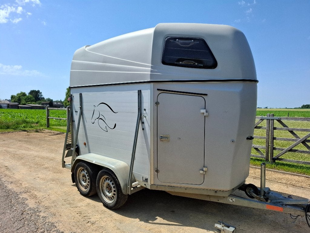 Saris Paardentrailer 2 paarden MTM 2000kg, Dieren en Toebehoren, Ophalen, Gebruikt, Polyester, 2-paards trailer