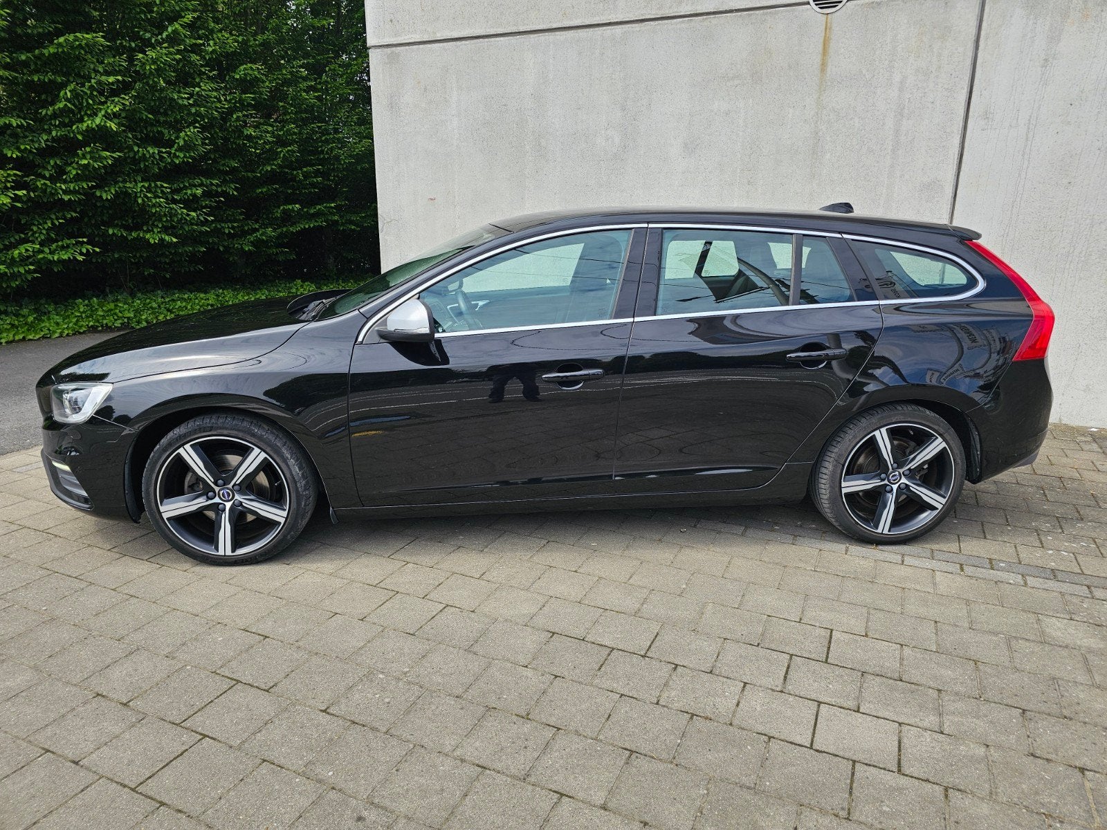 Volvo V60 T4 benzine automaat, Auto's, Dealer onderhouden, 1995 cc, 4 cilinders, Leder en Stof