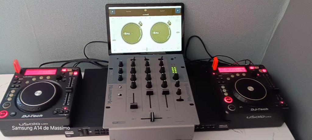 Set dj a petit prix mais efficace. Usb et midi sans la table