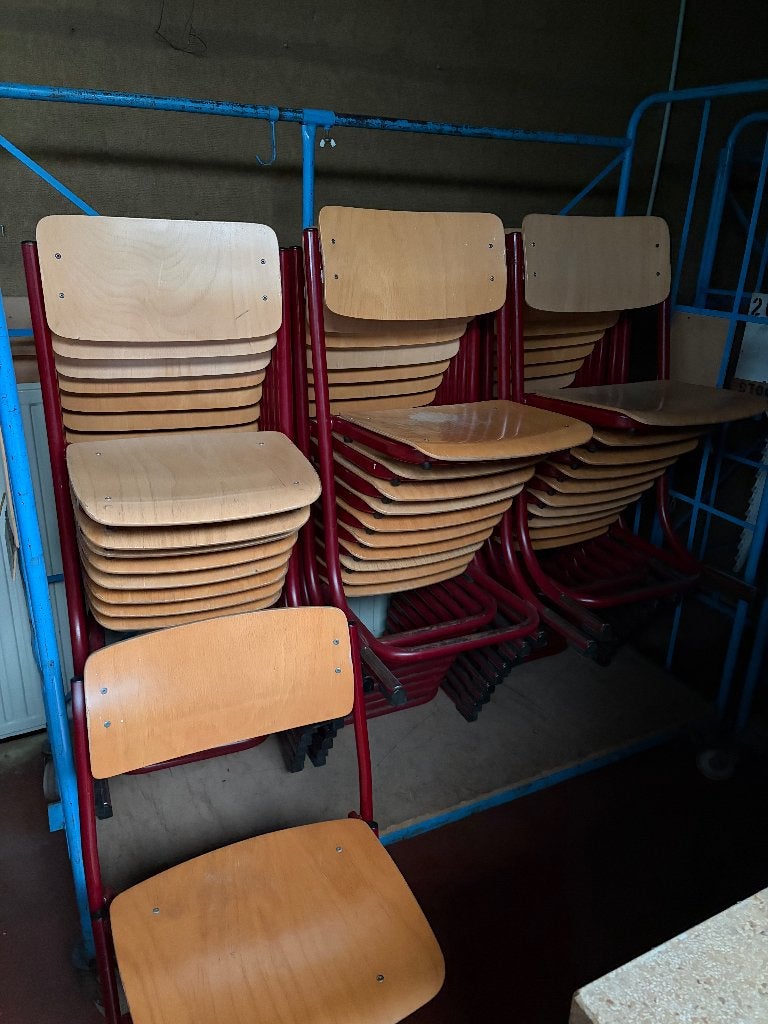 Stoelen schoolmeubilair, Ophalen, Gebruikt, Rood, Metaal