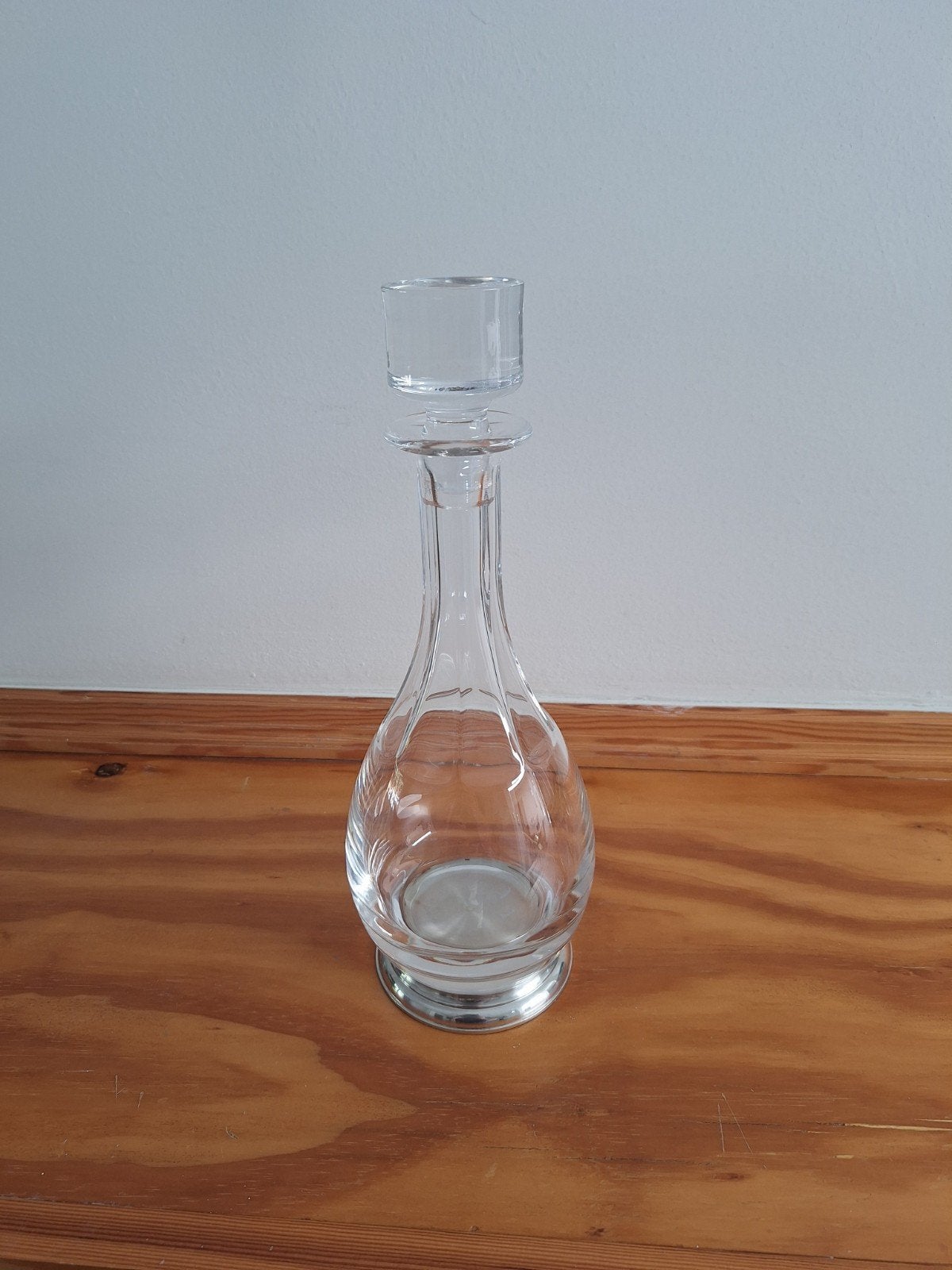 Carafe à eau à vin, Enlèvement