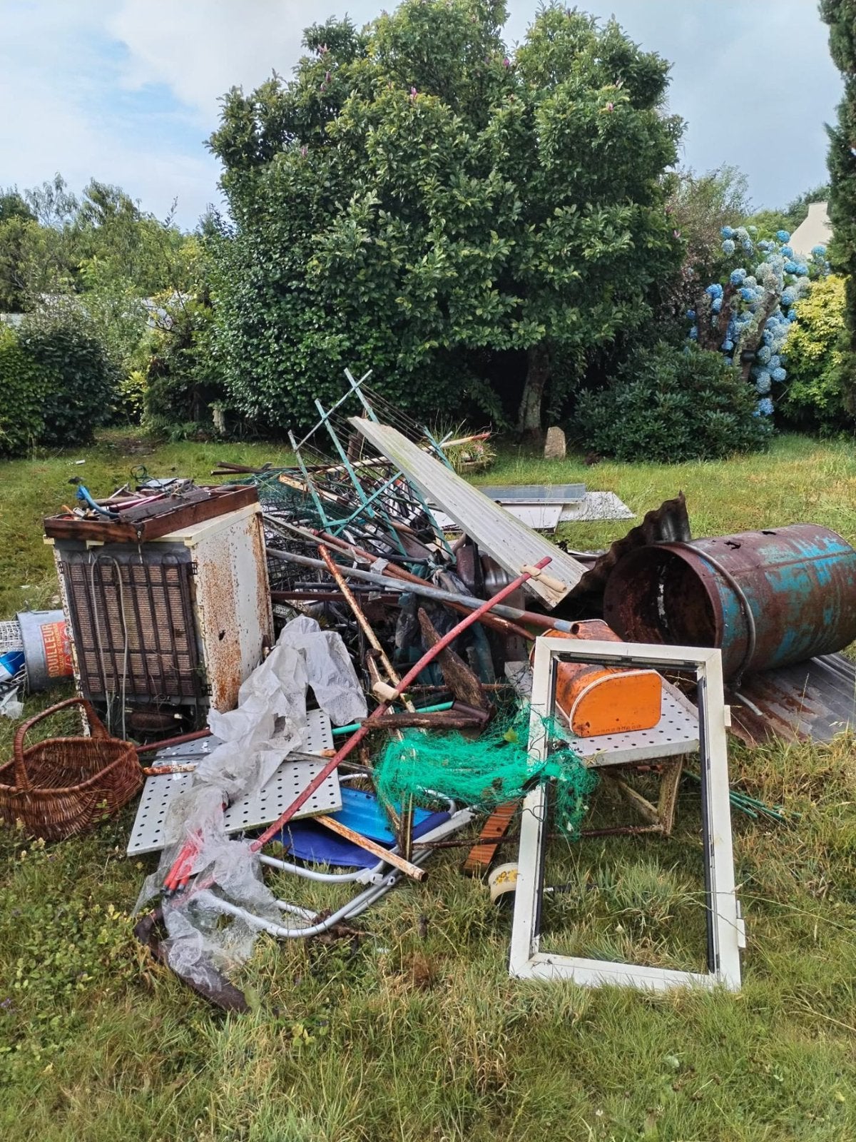 Ferrailleur retirer votre vieux métal gratuit 0456 87 34 75, Enlèvement