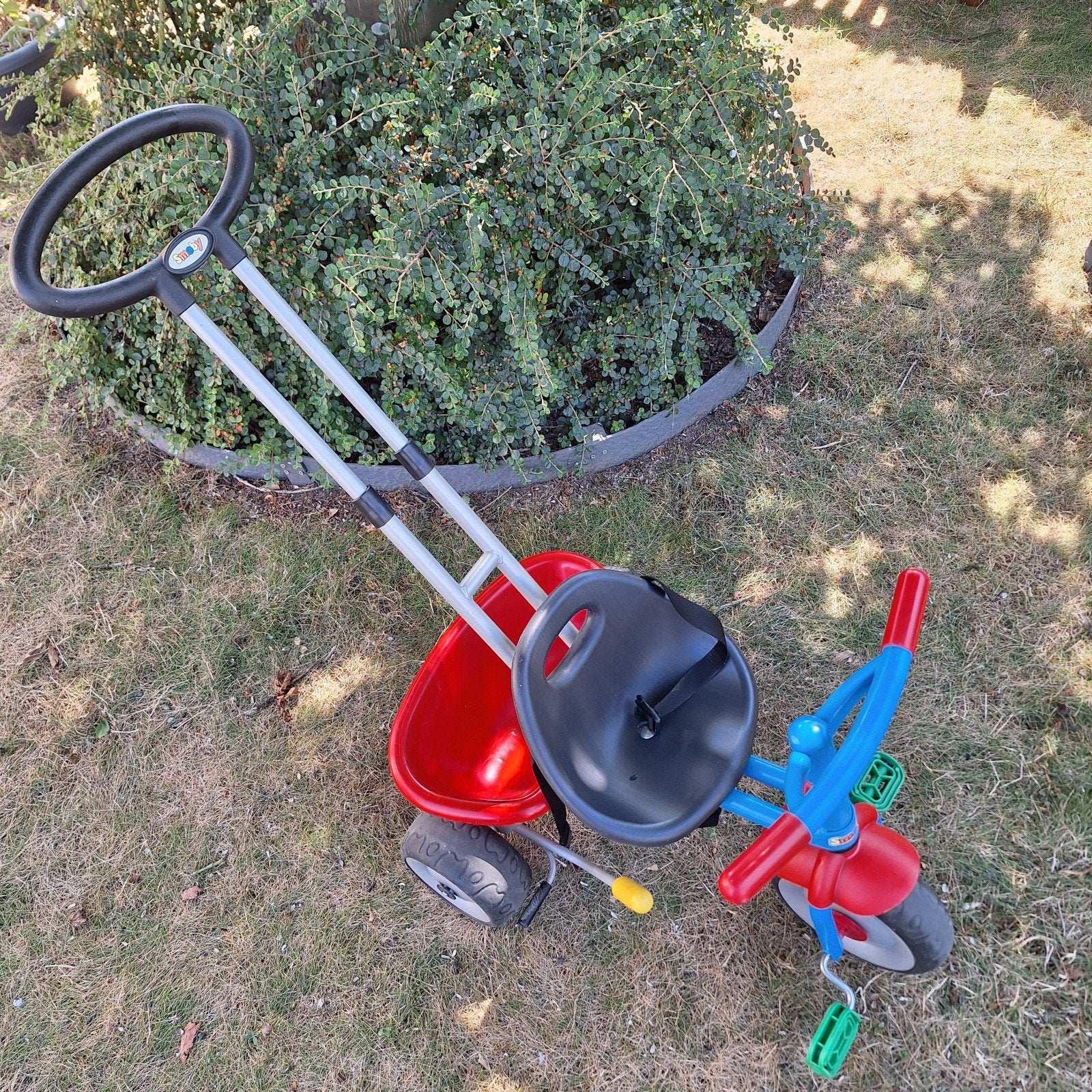 tricycle avec tige, Enlèvement