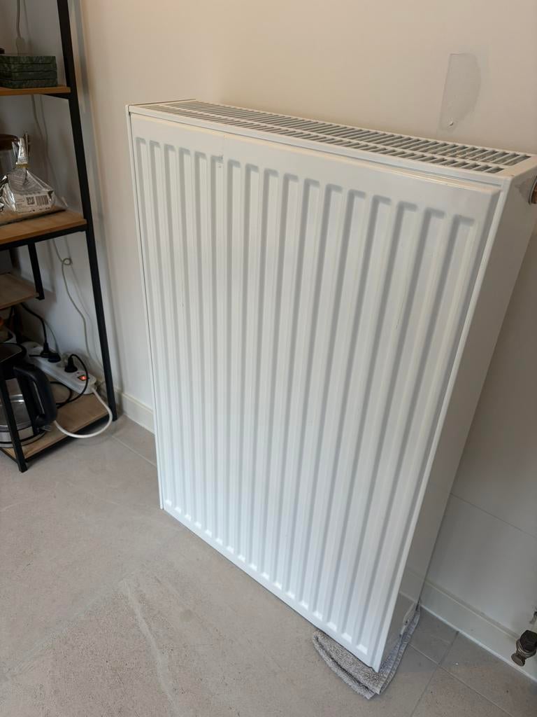Gloednieuwe radiator (Radson), Doe-het-zelf en Bouw, Ophalen, Radiator, Zo goed als nieuw, 60 tot 150 cm