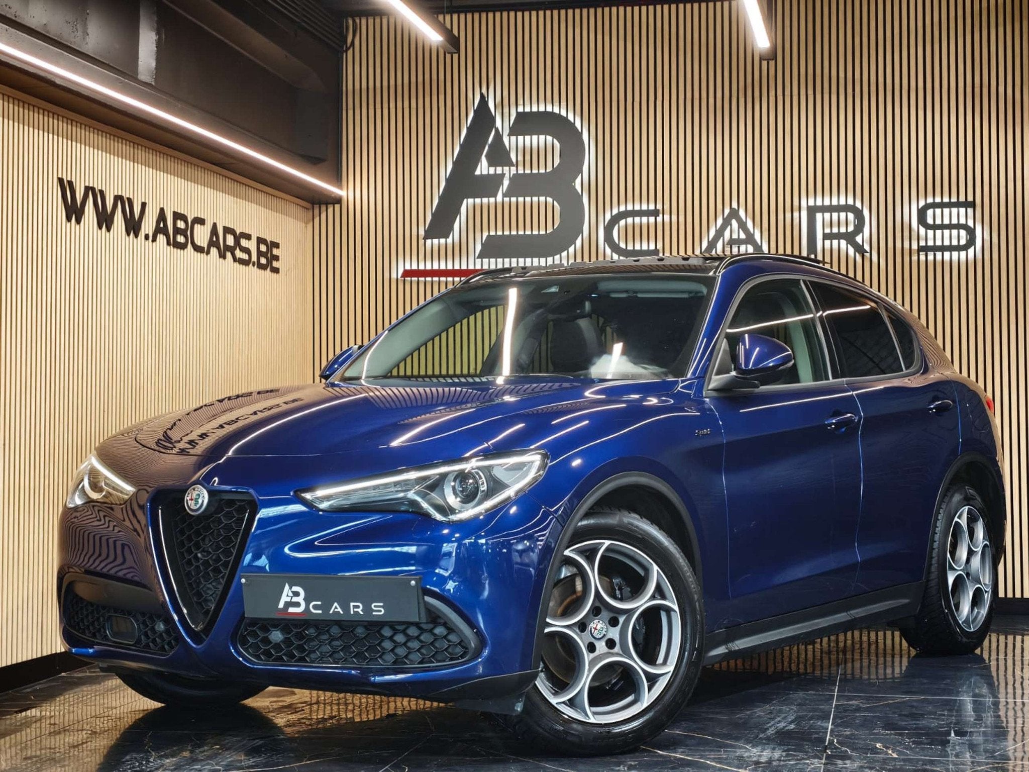 Alfa Romeo Stelvio 2.2MJD SPRINT * GARANTIE 12 MOIS *, Auto's, Alfa Romeo, Automaat, Euro 6, 4 cilinders, Blauw