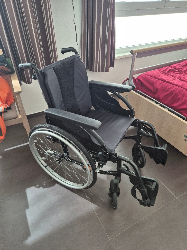 Rolstoel, Ophalen, Inklapbaar, Zo goed als nieuw, Duwrolstoel