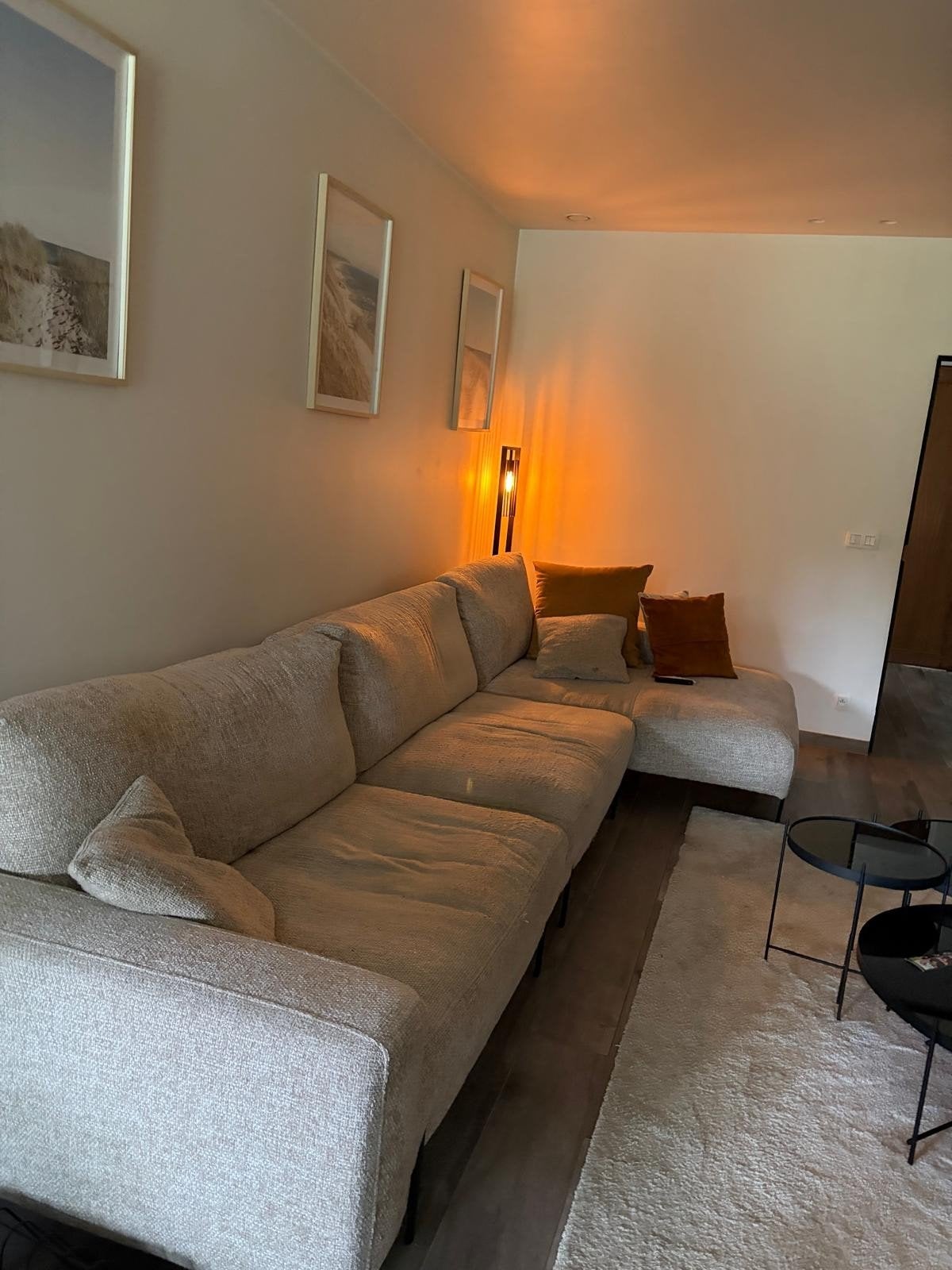 Ruim zetelsalon 5p beige in zeer goede staat, Ophalen, Zo goed als nieuw, Stof, Modern tijdloos