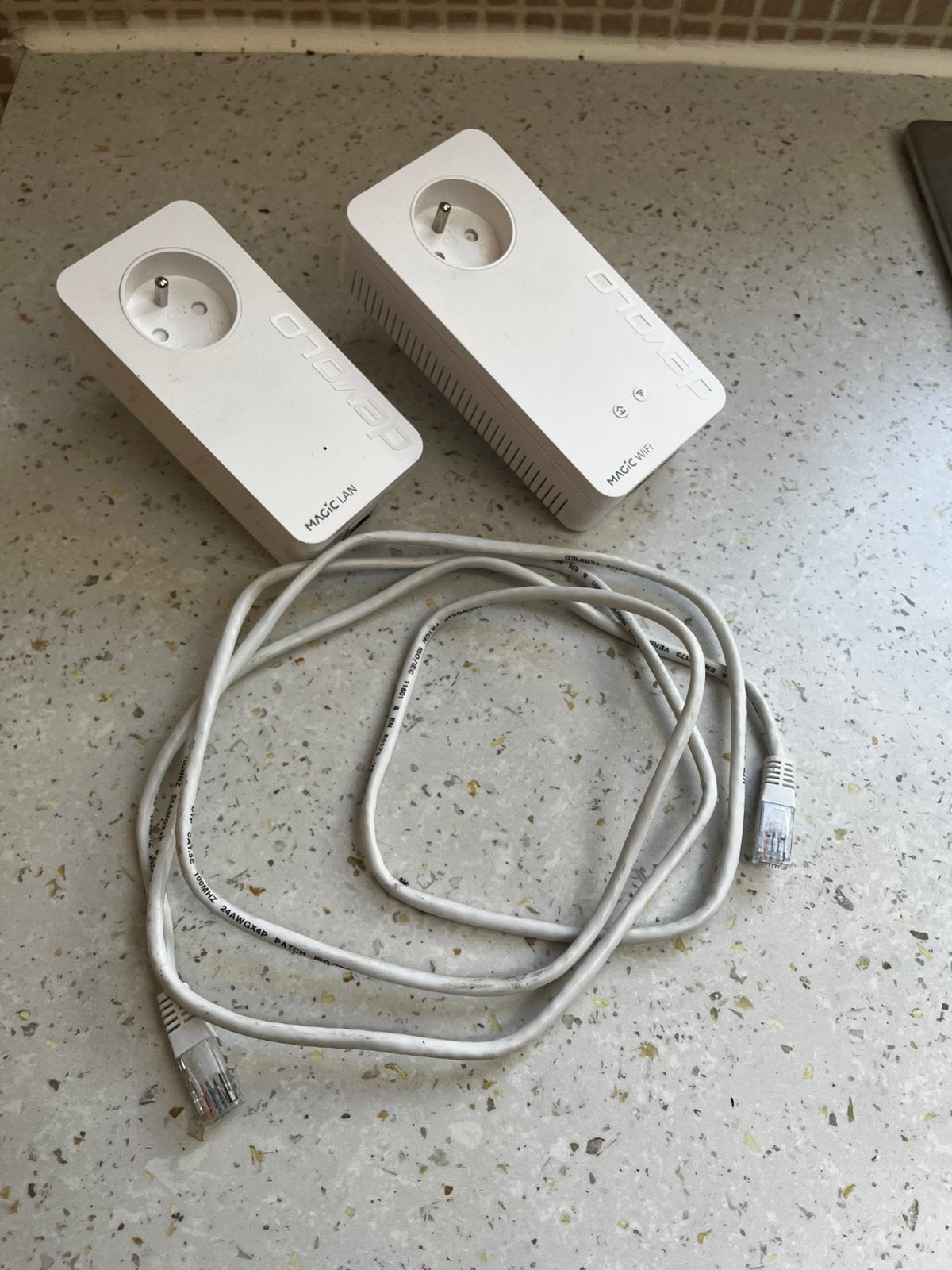Devolo Magic 2 Starter Kit, Enlèvement ou Envoi, Comme neuf