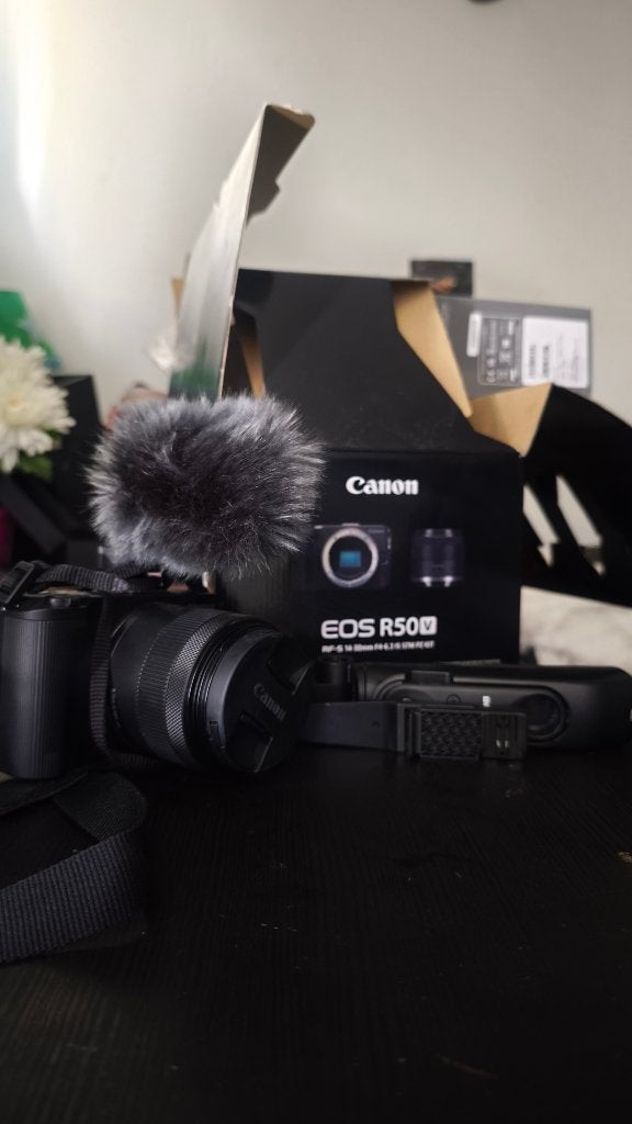 Canon EOS r50V, Ophalen, Nieuw, Systeemcamera, Canon