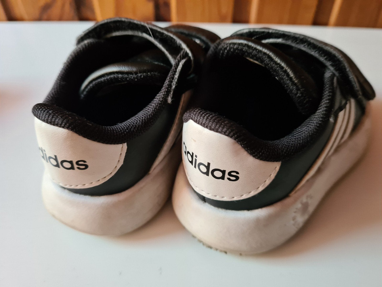 Adidas sneaker maat 22, Ophalen, Adidas, Jongetje of Meisje, Gebruikt