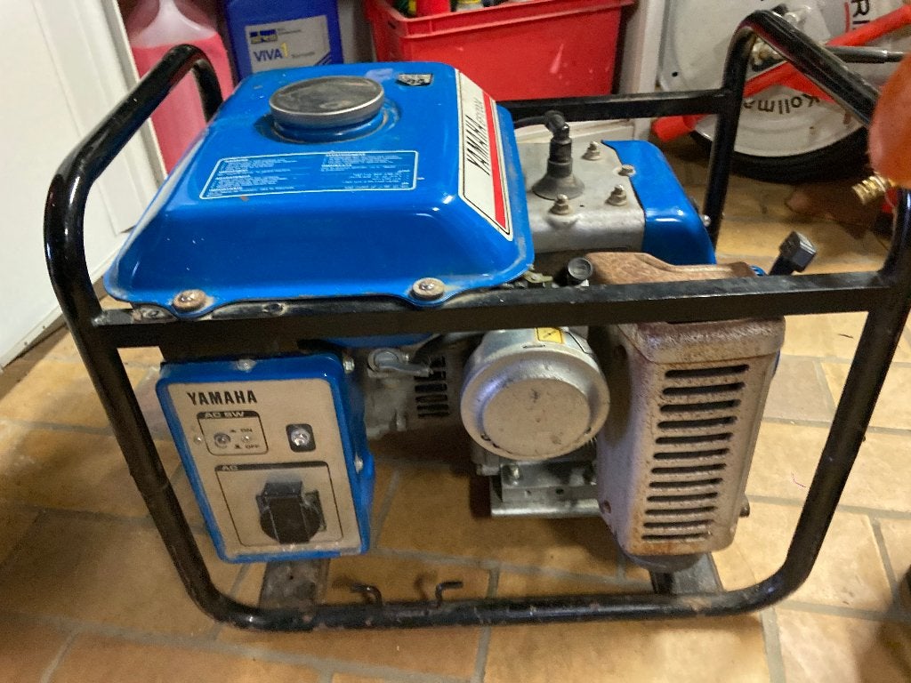 stroomgenerator YAMAHA 1700 watt, Ophalen, Gebruikt, Minder dan 5 kVA, Benzine