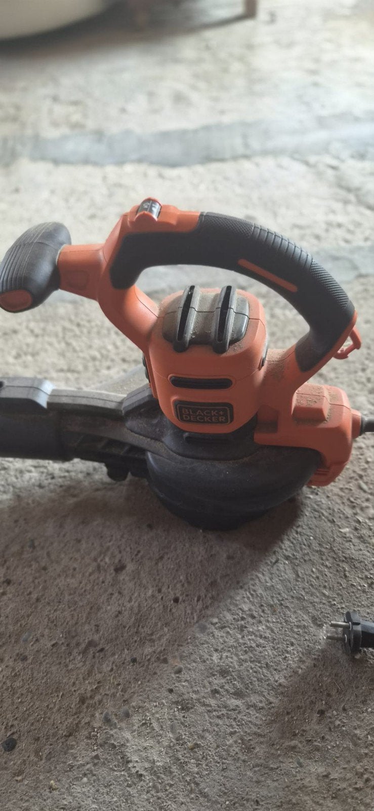 BLACK+DECKER BEBLV260-QS Bladblazer / Bladzuiger – 2600W, Tuin en Terras, Ophalen, Gebruikt