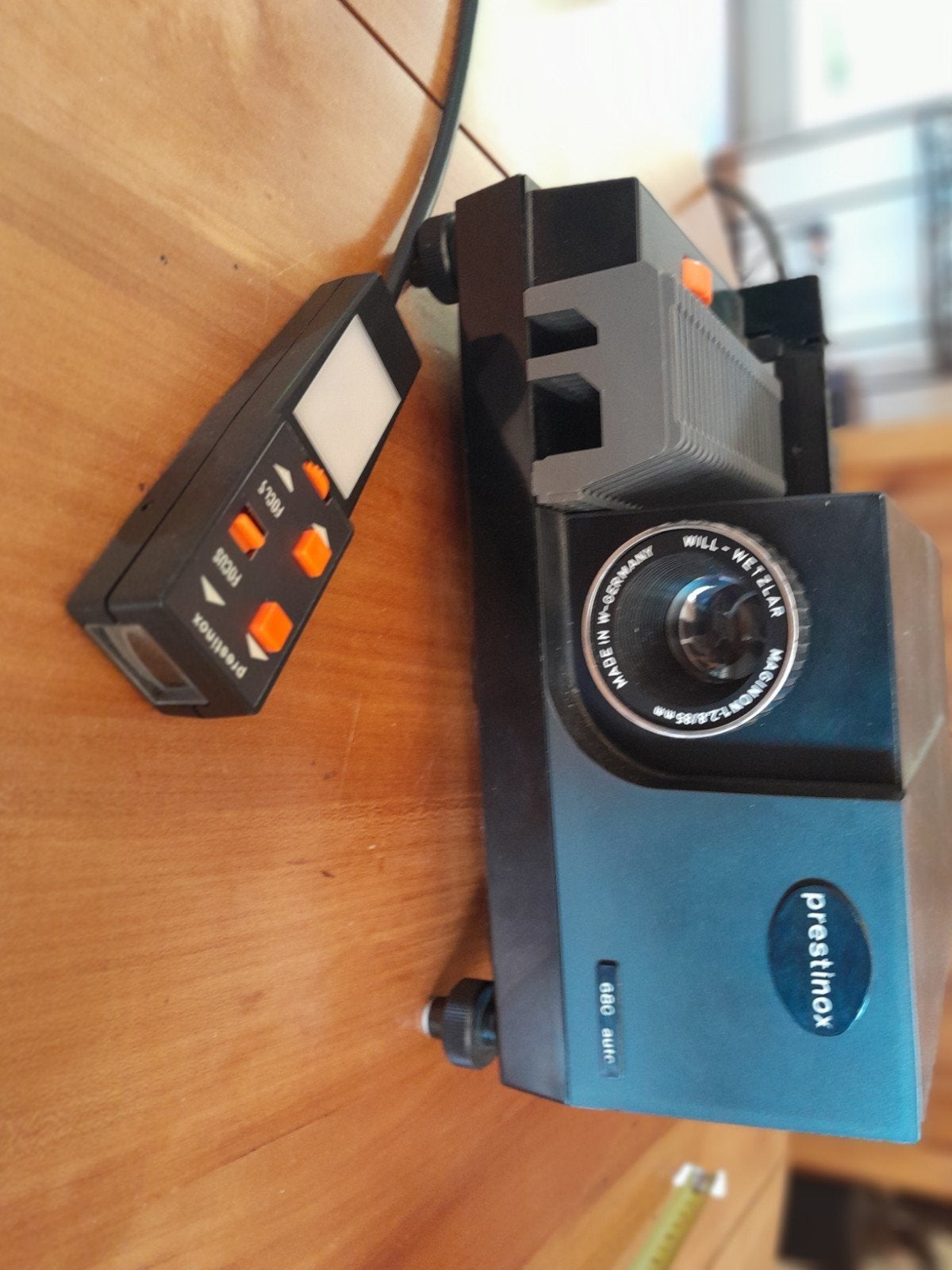 Dias Prestinox 680 autoprojector, Ophalen