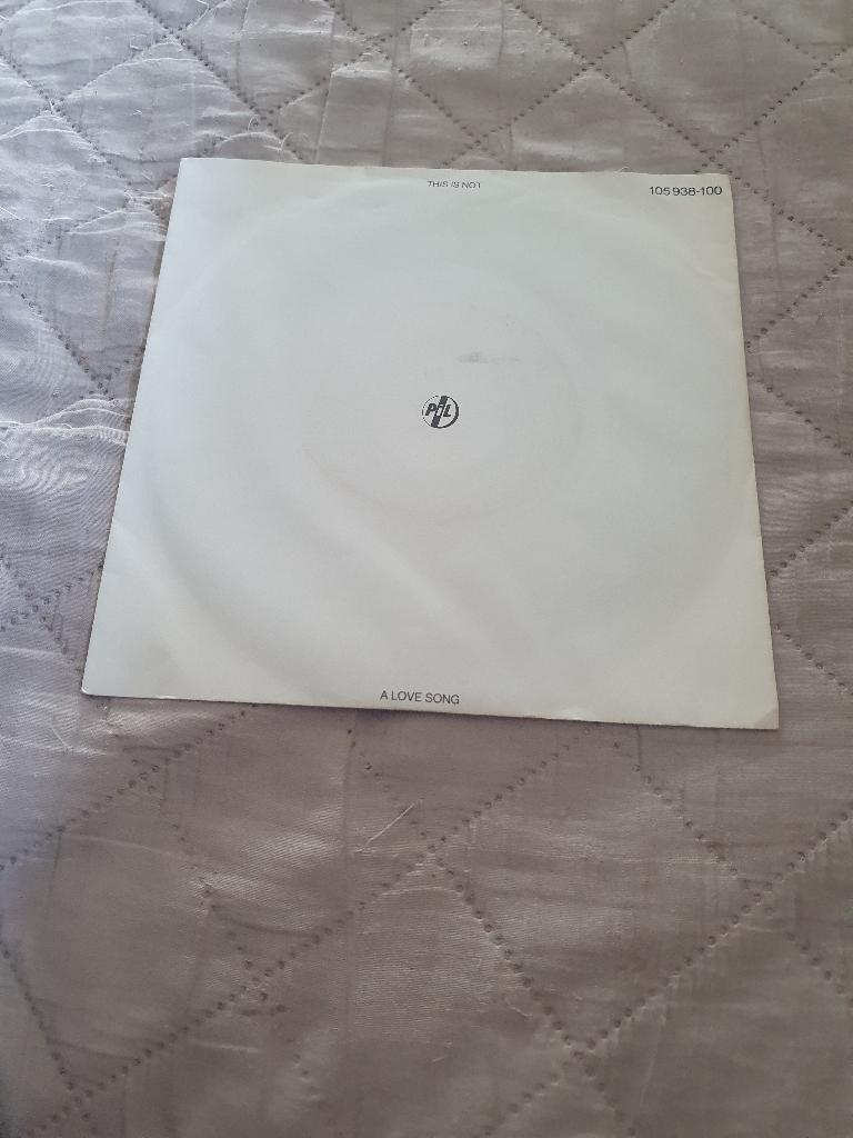 S - Public Image Limited – This Is Not A Love Song - 1983, 7 inch, Ophalen of Verzenden, Zo goed als nieuw, Pop