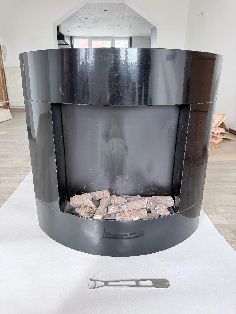 Cheminée au bioethanol, Enlèvement, Comme neuf, Suspendu, Autres types