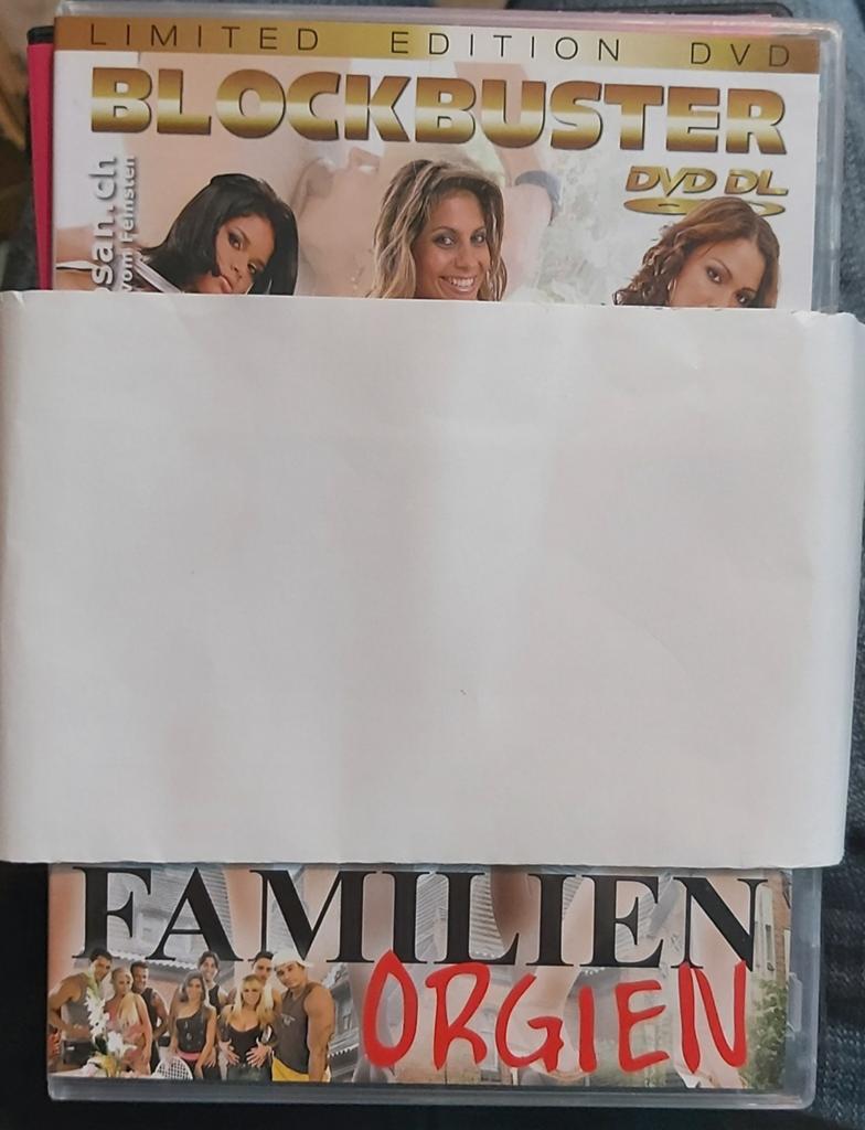 DVD d'orgie érotique à succès 18+, Enlèvement
