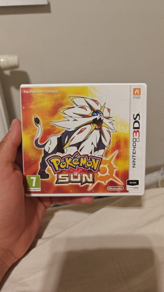 Pokémon sun & moon game, Games en Spelcomputers, Games | Nintendo 2DS en 3DS, 1 speler, Ophalen, Gebruikt, Overige genres