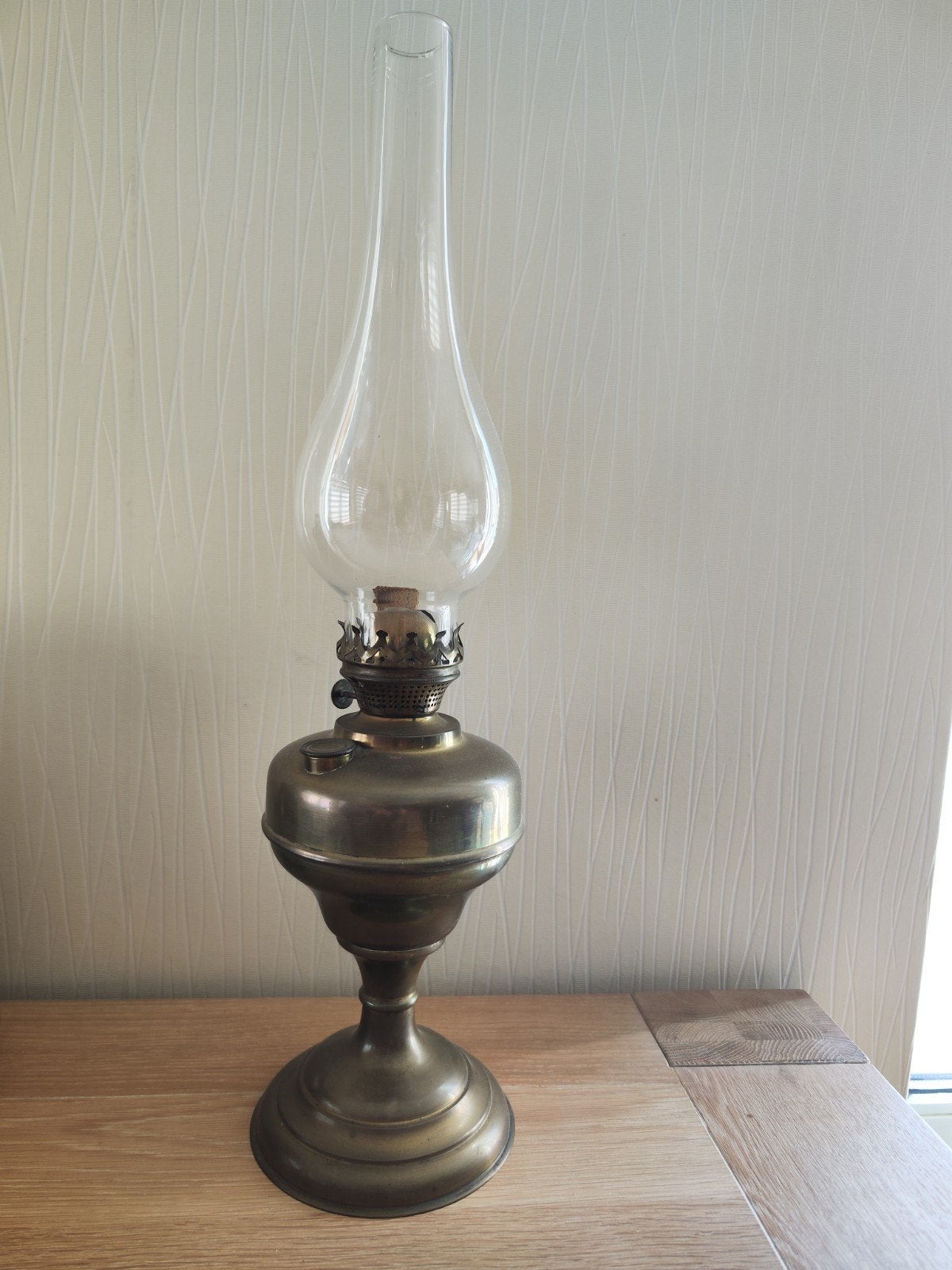 Petroleum lamp, Enlèvement