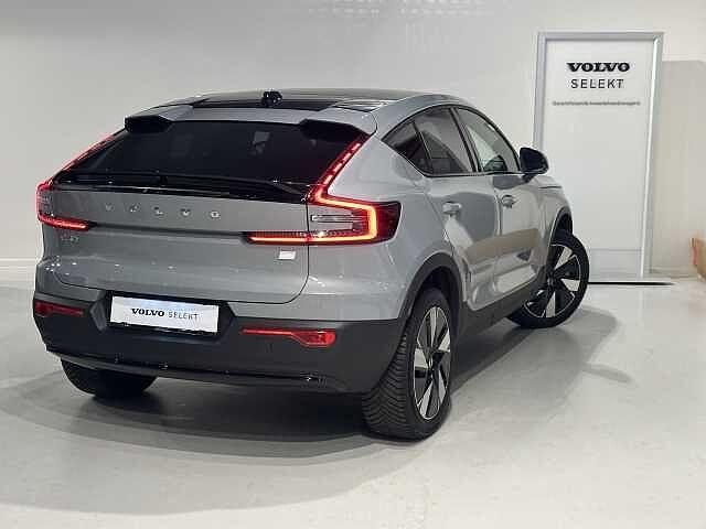 Volvo EC40 Plus Extended Range + electr trekhaak, Automaat, 248 pk, 183 kW, Parkeersensor