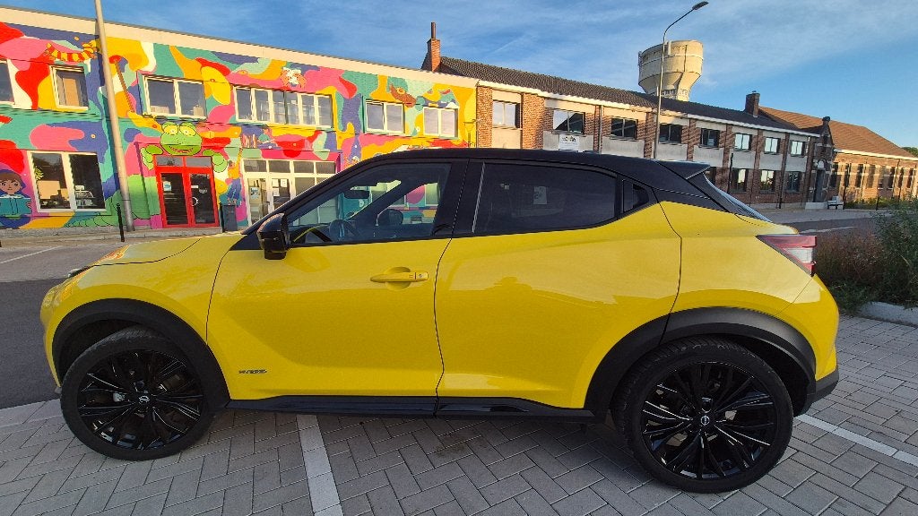 NISSAN JUKE HYBRID N-SPORT 143 CH – FULL OPTIONS, Autos, Achat, Euro 6, Jaune, Noir