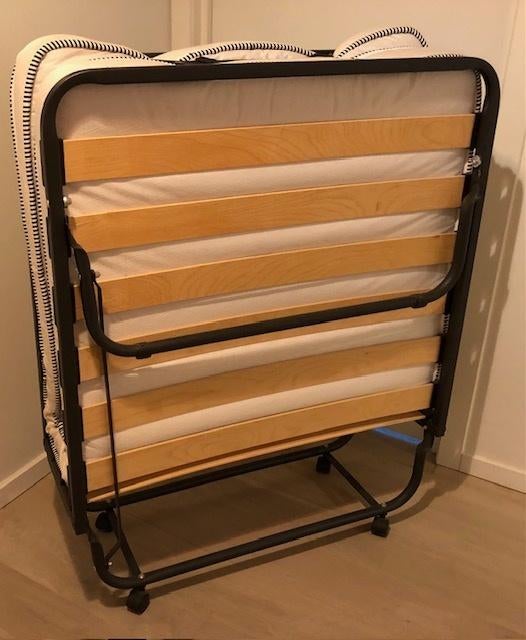 LIT PLIANT POUR 1 PERSONNE (COMME NEUF) : 40 €, 90 cm, Enlèvement, 200 cm, Une personne