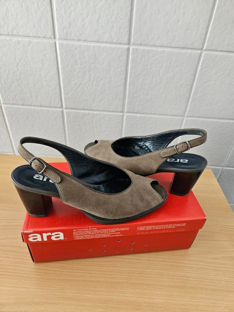 Damesschoenen in daim, Ophalen
