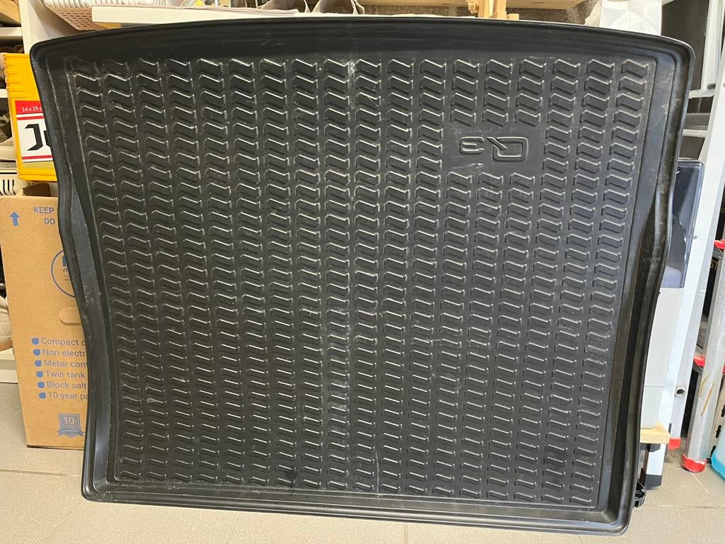 Tapis de coffre Q3 sportback 2023, Auto-onderdelen, Ophalen, Audi