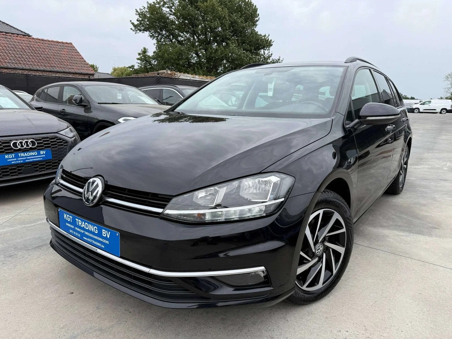 Volkswagen Golf Variant 1.0 TSI 115PK NAVIGATIE CARPLAY CAME, Stof, Gebruikt, 116 pk, Zwart