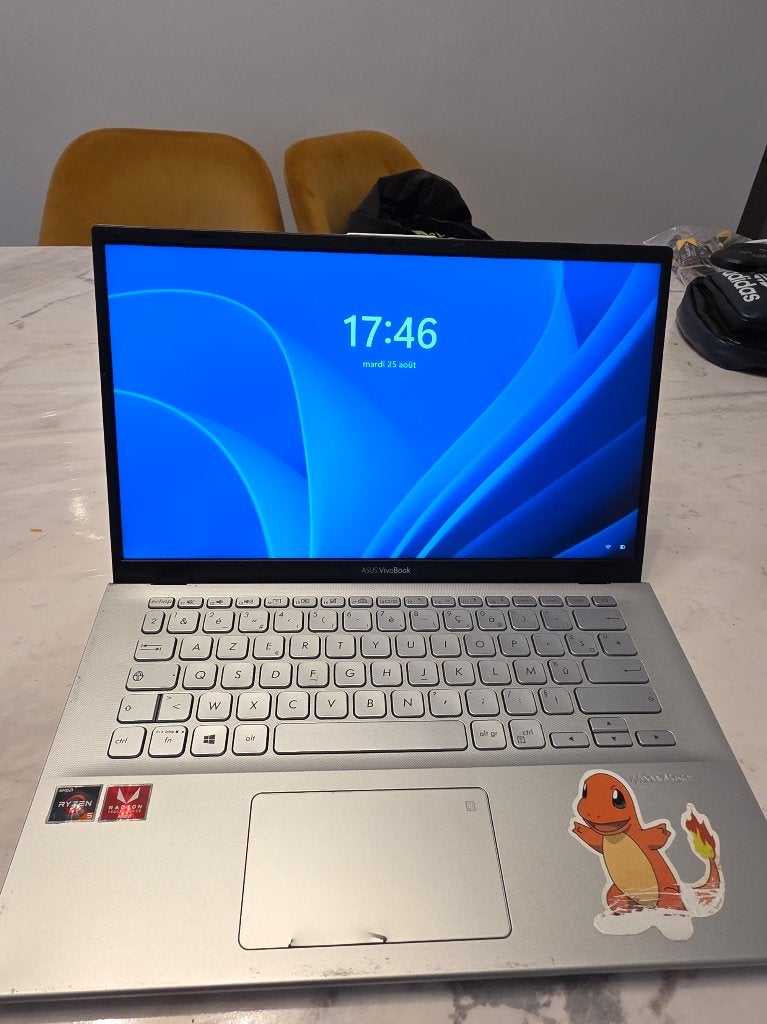 ASUS VivoBook 14, Met videokaart, 2 tot 3 Ghz, 8 GB, ASUS