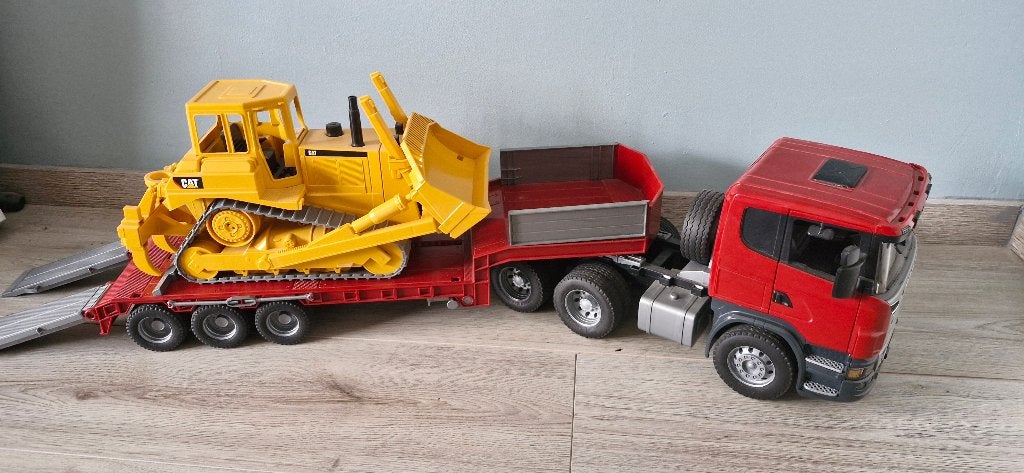 Bruder 03555 - Lowloader Scania R560 avec bulldozer CAT, Enlèvement, Comme neuf