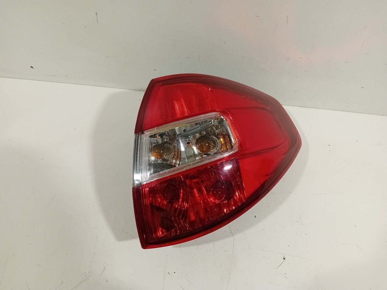 Achterlicht carrosserie rechts Renault Koleos, Autos : Pièces & Accessoires, Onderdelen@venauto.nl, Van der Ven Autorecycling B.V.