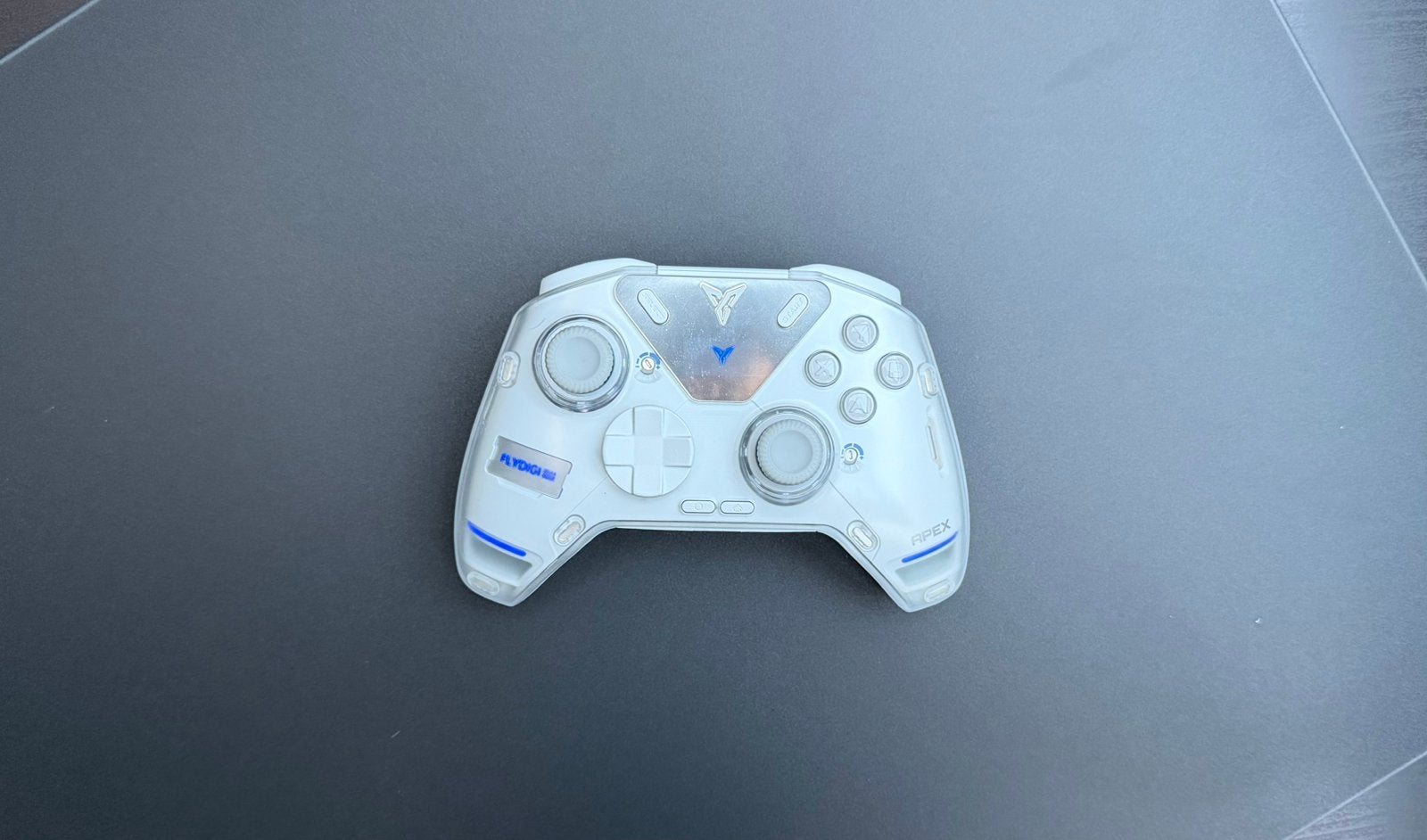 Flydigi Apex 4, Envoi, Comme neuf
