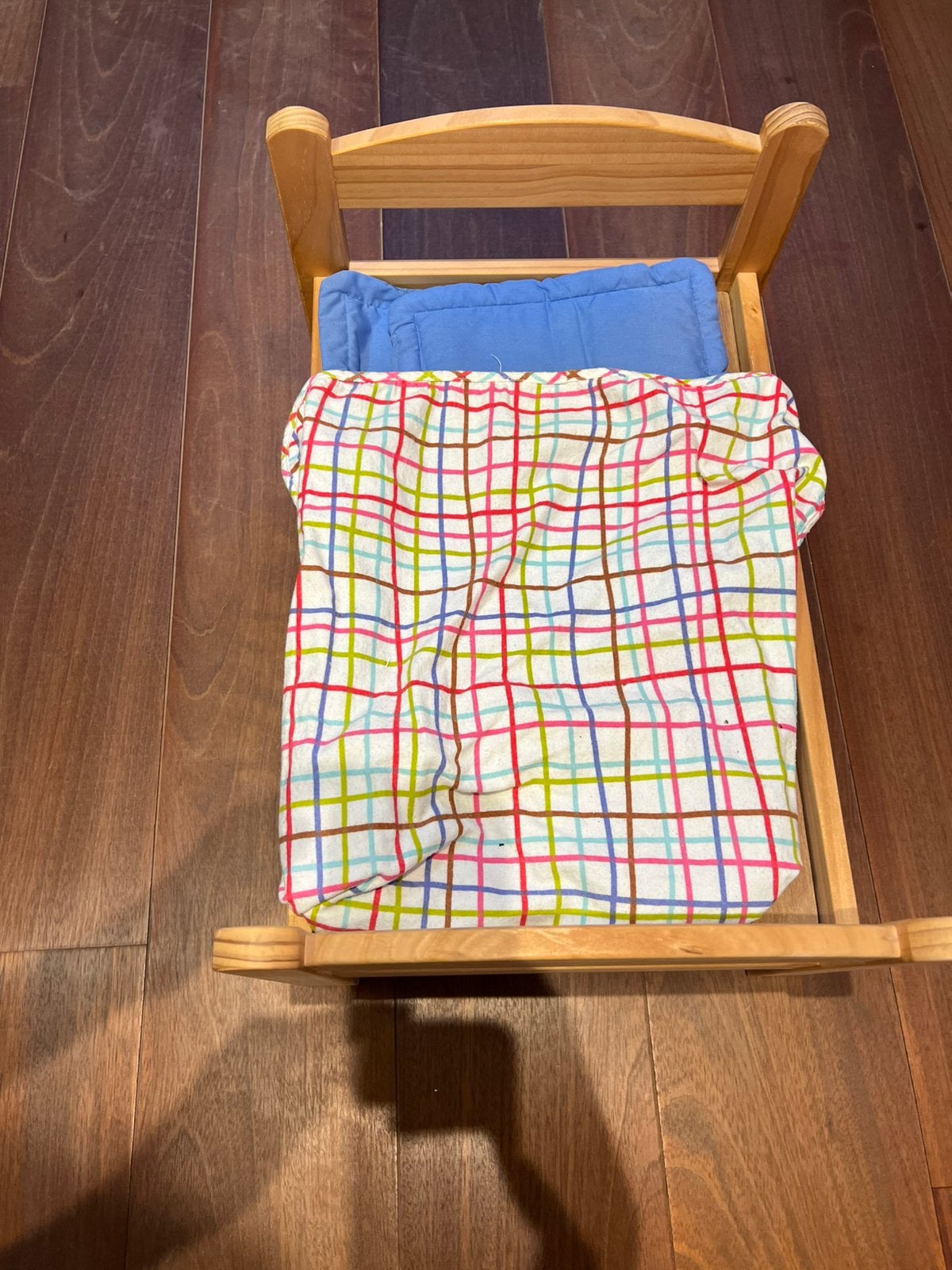 Poppenbed hout 36 b x 52 l x 30cm h, Enfants & Bébés, Jouets | Poupées, Enlèvement ou Envoi, Comme neuf