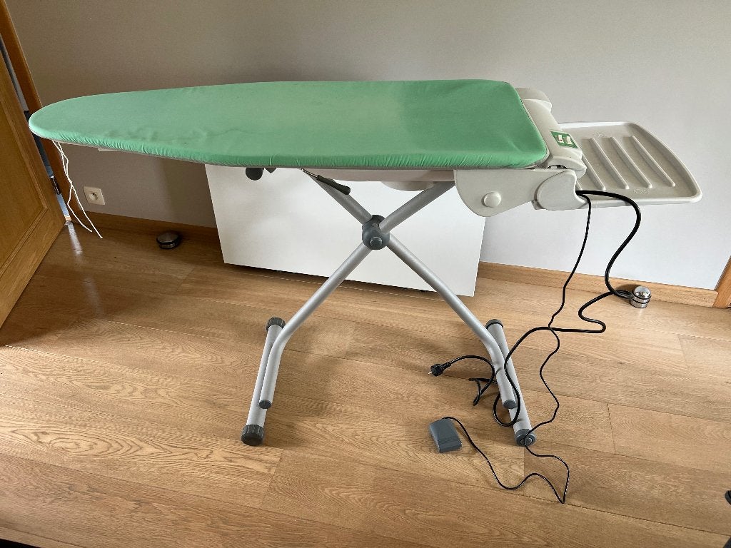 Calor TV5500 actieve strijkplank (ASP/Blow/Hot), Elektronische apparatuur, Ophalen, Gebruikt, Strijkijzer met snoer