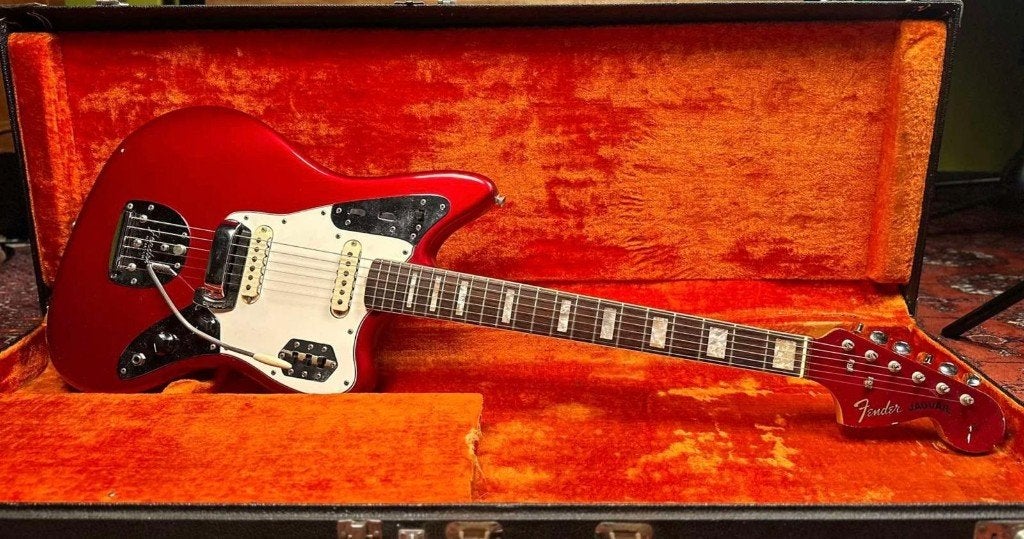 Fender Jaguar 1966 Candy Apple Red met matching headstock., Muziek en Instrumenten, Snaarinstrumenten | Gitaren | Elektrisch, Ophalen