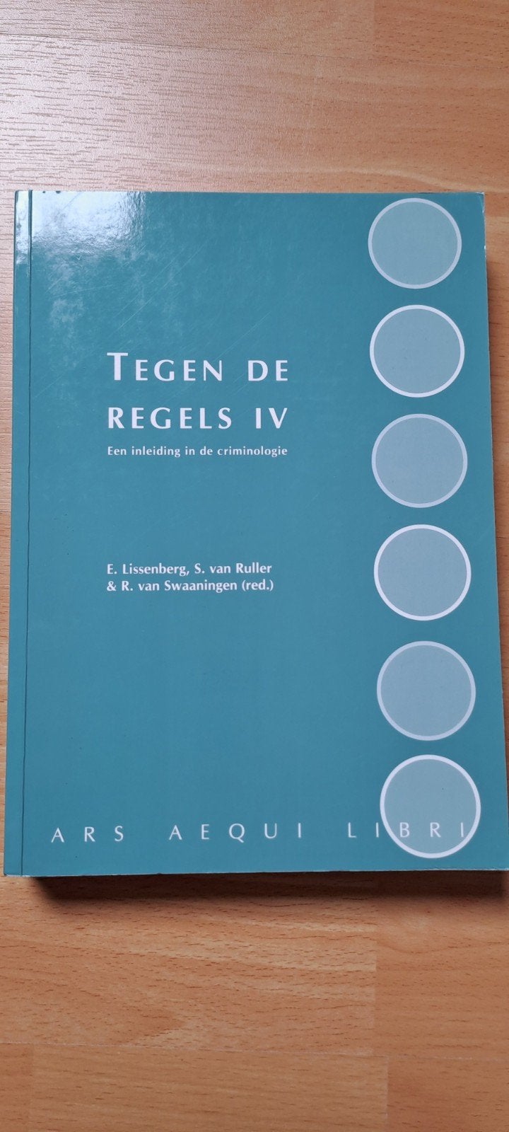 Boek criminologie, Boeken, Ophalen
