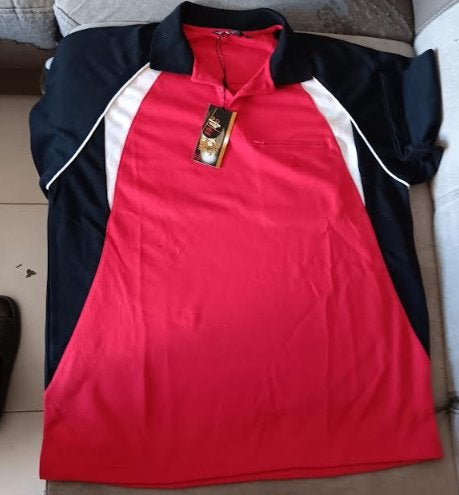 Polo XL noir/blanc/rouge NEUF, Kleding | Heren, Polo's, Ophalen of Verzenden, Nieuw, Maat 56/58 (XL), Rood