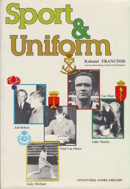 (a443) Sport & Uniform, Verzenden, Gelezen
