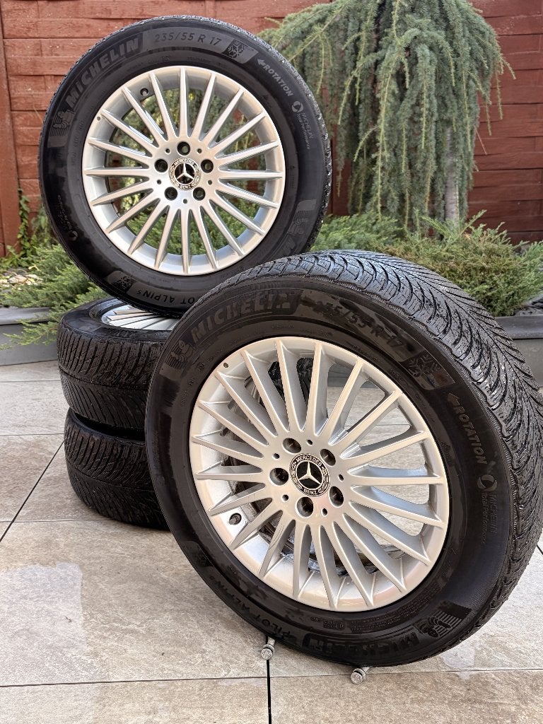 Original 17" Mercedes-Benz Classe V / Vito / EQV 235 55 R17, Pneus et Jantes, Pneus hiver, Véhicule utilitaire, 17 pouces